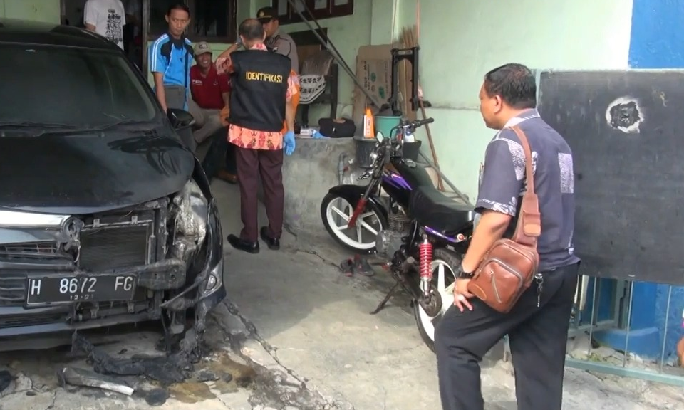 Aksi Teror Pembakaran Mobil Kembali Terjadi di Semarang 